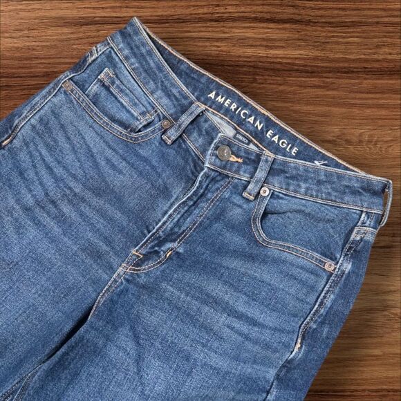 American Eagle Stretch Mom  Blue Denim Jeans - Picture 2 of 7